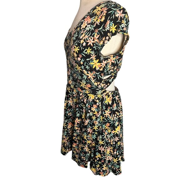 Decree XL Floral Cutout Back Dress Midi Length Stretch Summer Casual - Picture 2 of 11